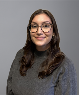 Nathalie_gra° bakgrund